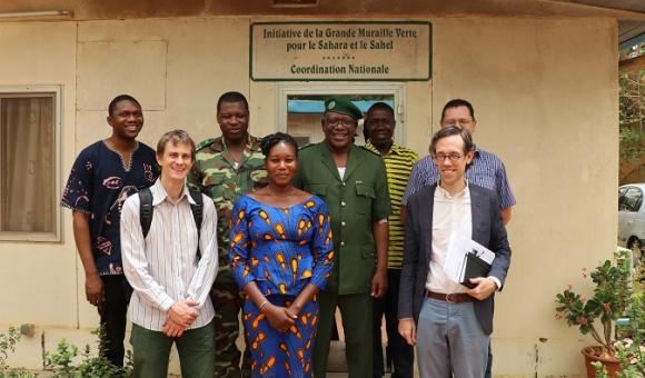 Photo de famille à la CN-IGMVSS au terme des échanges