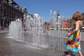 Mons Grand Place and its town hall (c) WBT - J.Jeanmart