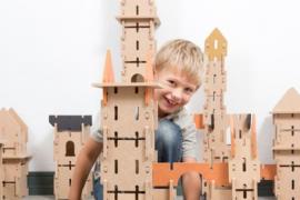 Ce château en bois emboitable a remporté le prix du jouet de l'année dans la catégorie “Jeu de construction” - Ardennes Toys